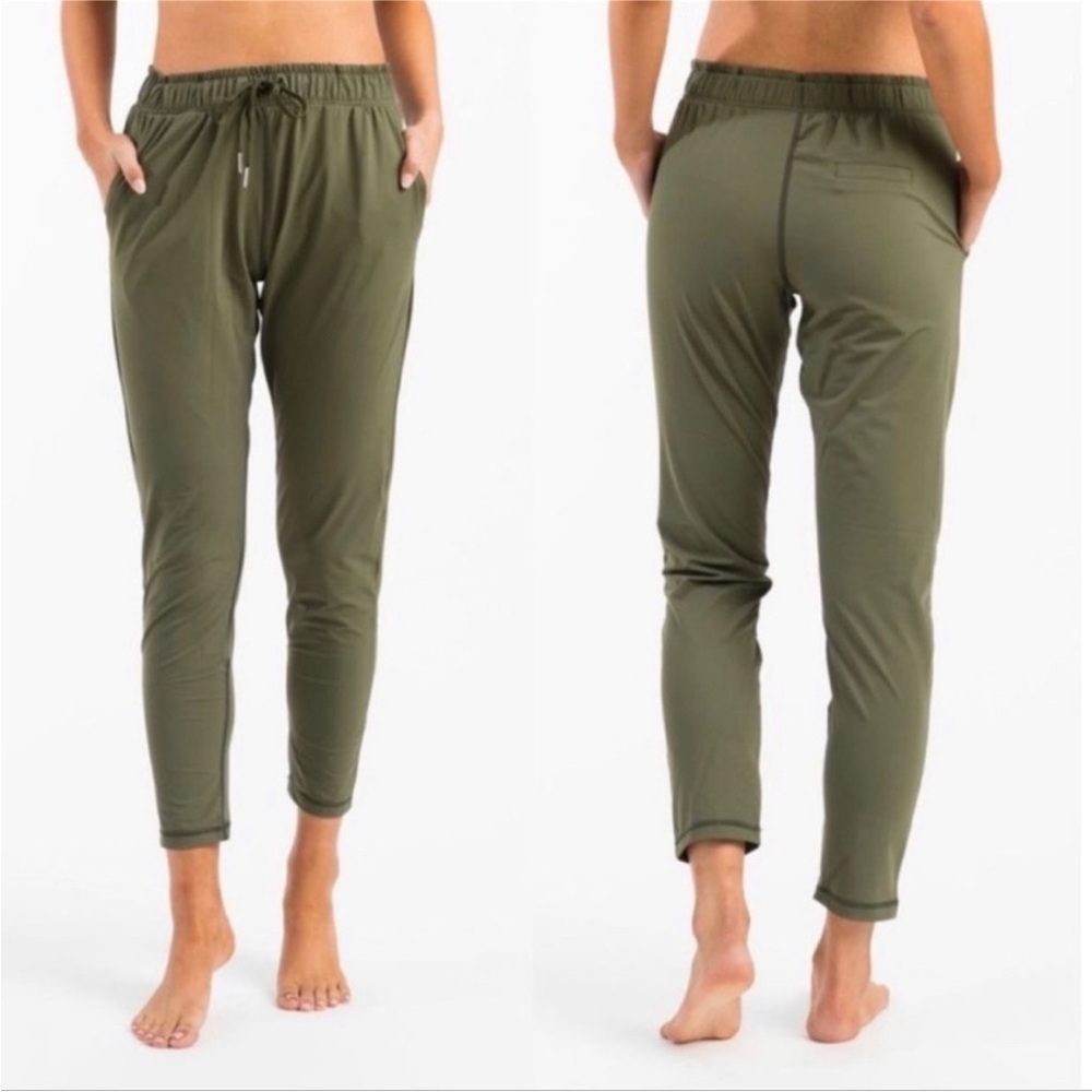Zyia Olive Everywhere Pants